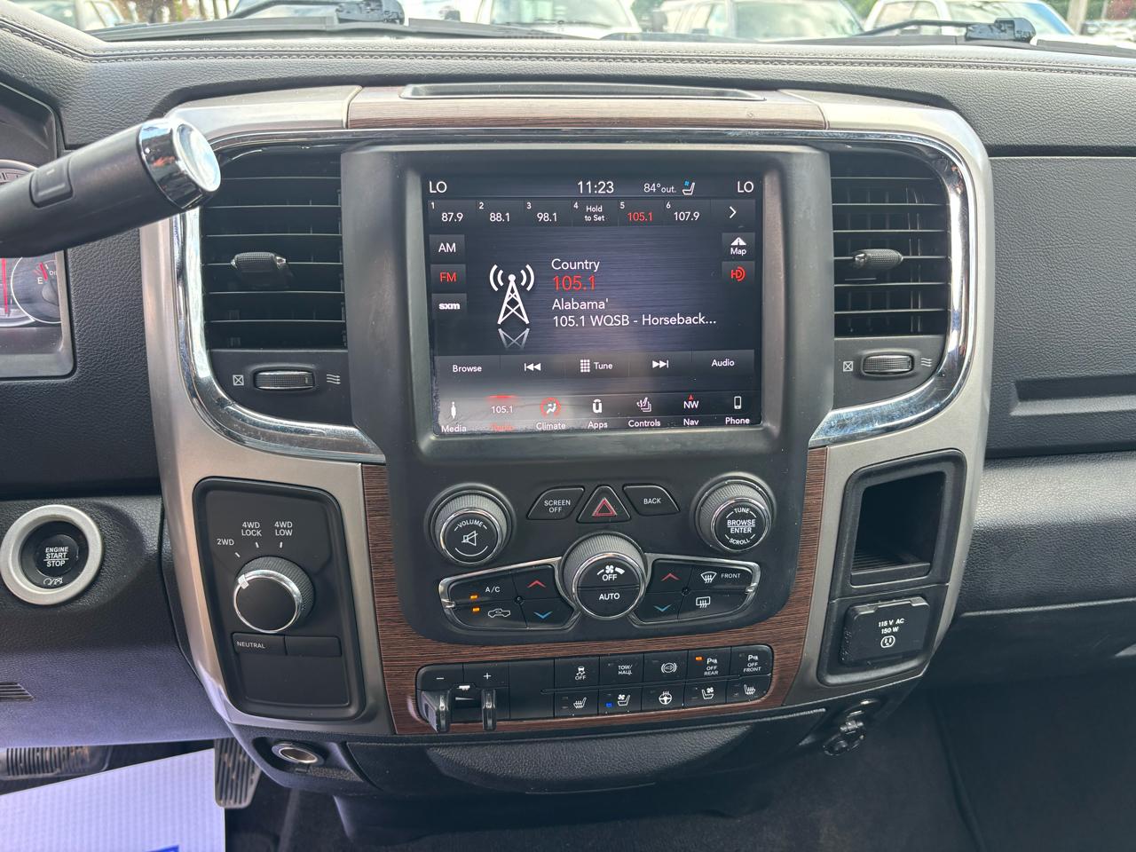 RAM 3500 Laramie 4x4 Crew Cab 8' Box 2018