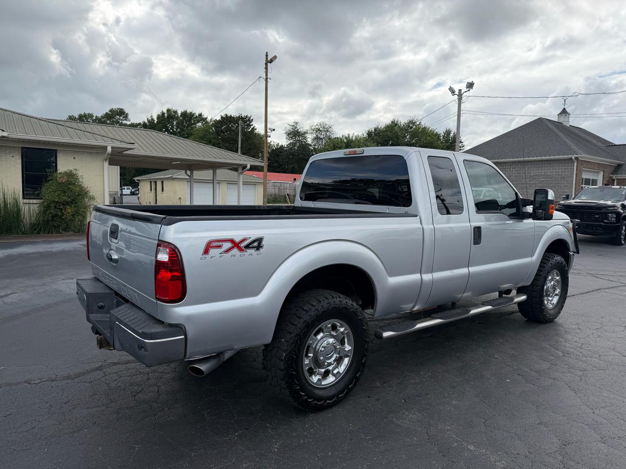 Ford Super Duty F-250 SRW 4WD SuperCab 142" XLT 2016