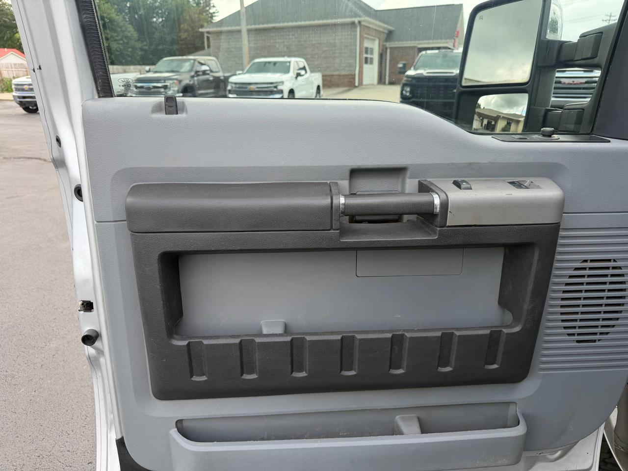 Ford Super Duty F-250 SRW 4WD SuperCab 142" XLT 2016
