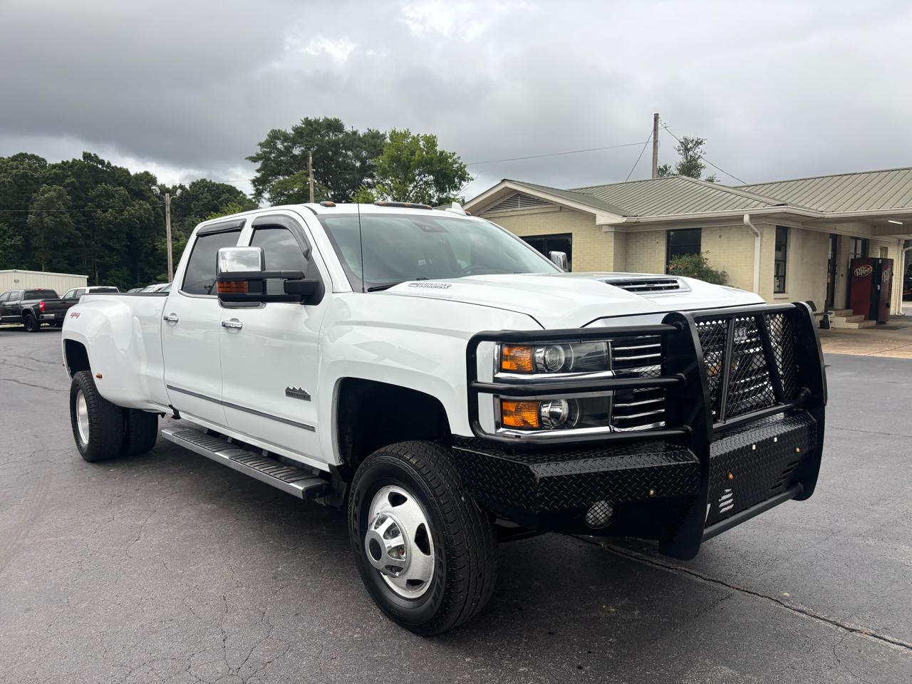 Chevrolet Silverado 3500HD 4WD Crew Cab 167.7" High Country 2017