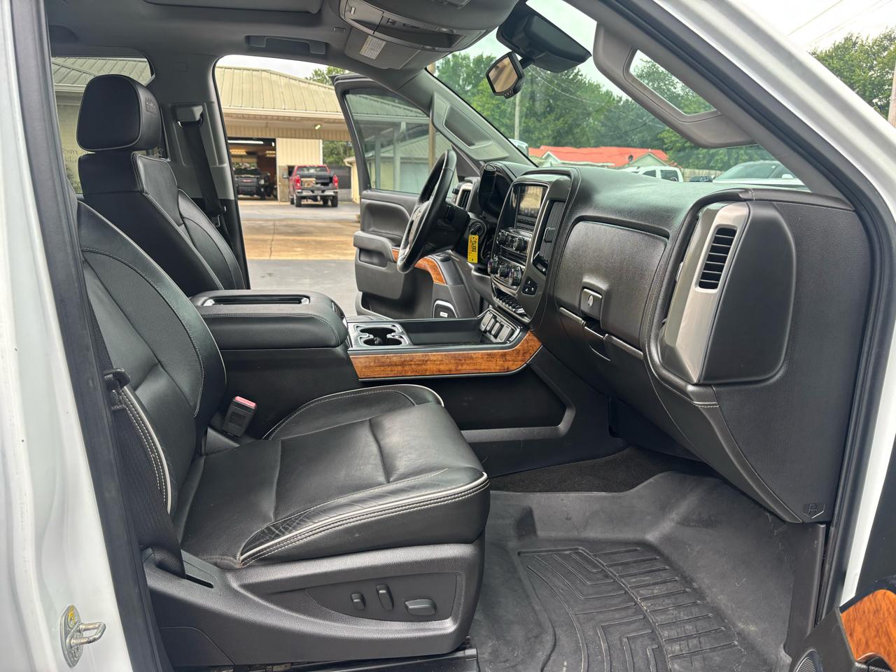 Chevrolet Silverado 3500HD 4WD Crew Cab 167.7" High Country 2017
