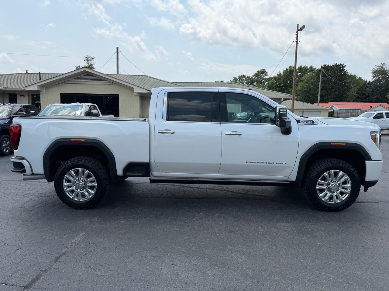 GMC Sierra 2500HD 4WD Crew Cab 159" Denali 2022