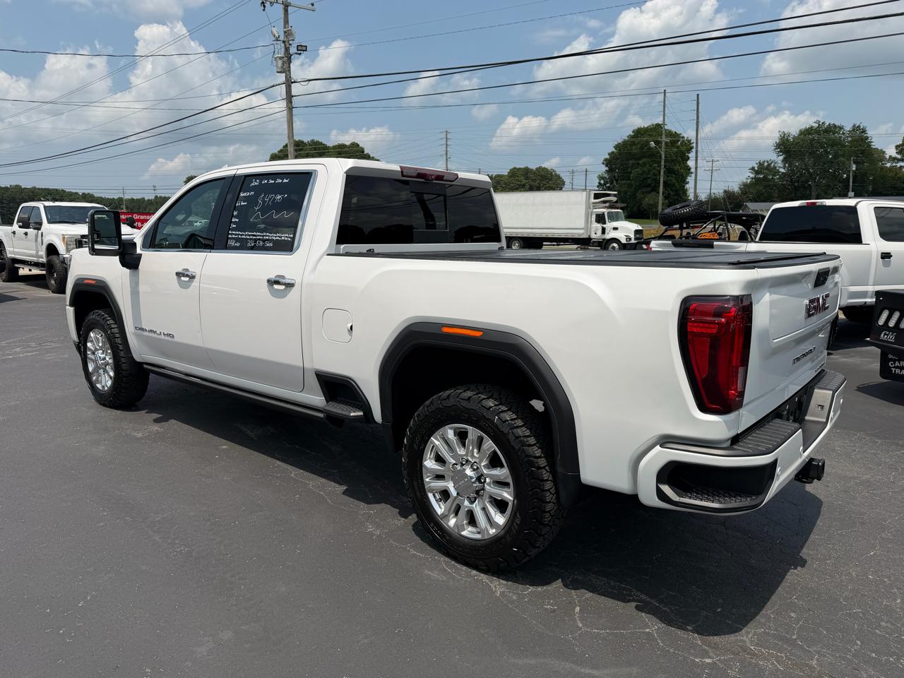 GMC Sierra 2500HD 4WD Crew Cab 159" Denali 2022