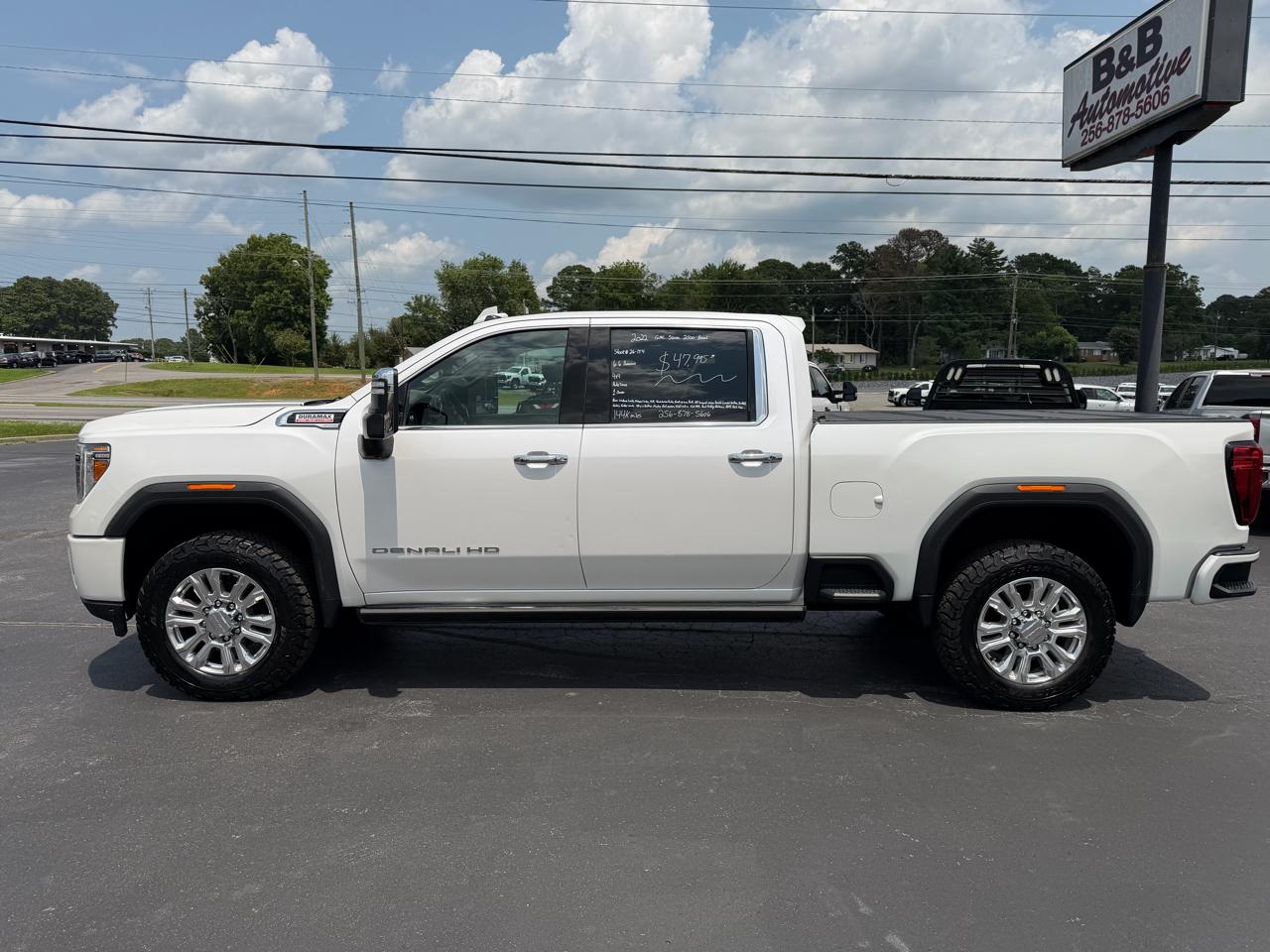GMC Sierra 2500HD 4WD Crew Cab 159" Denali 2022