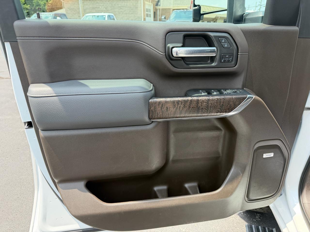 GMC Sierra 2500HD 4WD Crew Cab 159" Denali 2022