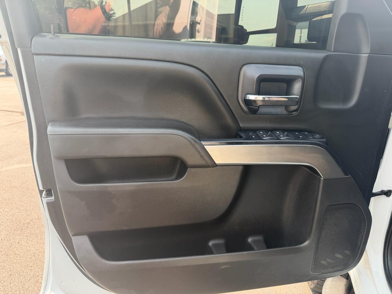 Chevrolet Silverado 2500HD 4WD Crew Cab 153" LT 2018