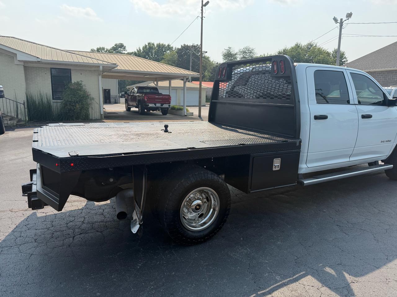 RAM 3500 Chassis Cab Tradesman 4WD Crew Cab 60" CA 172.4" WB 2022