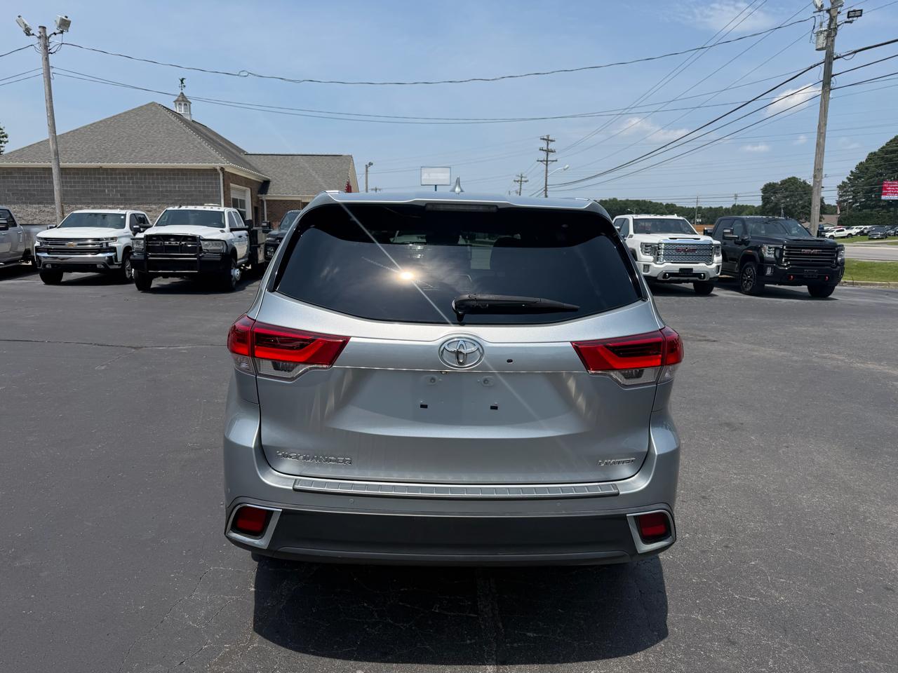 Toyota Highlander Limited Platinum V6 FWD (Natl) 2019