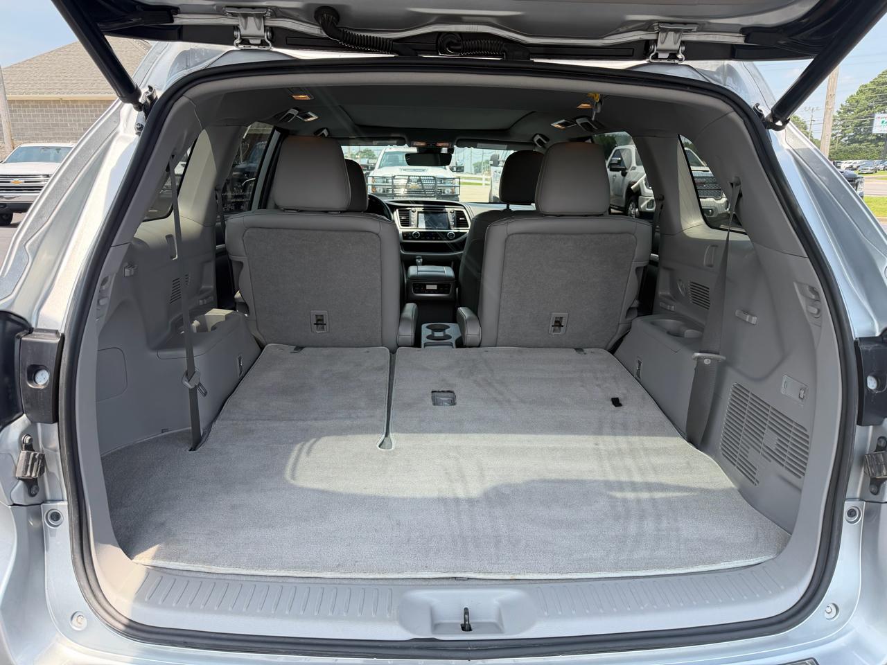 Toyota Highlander Limited Platinum V6 FWD (Natl) 2019