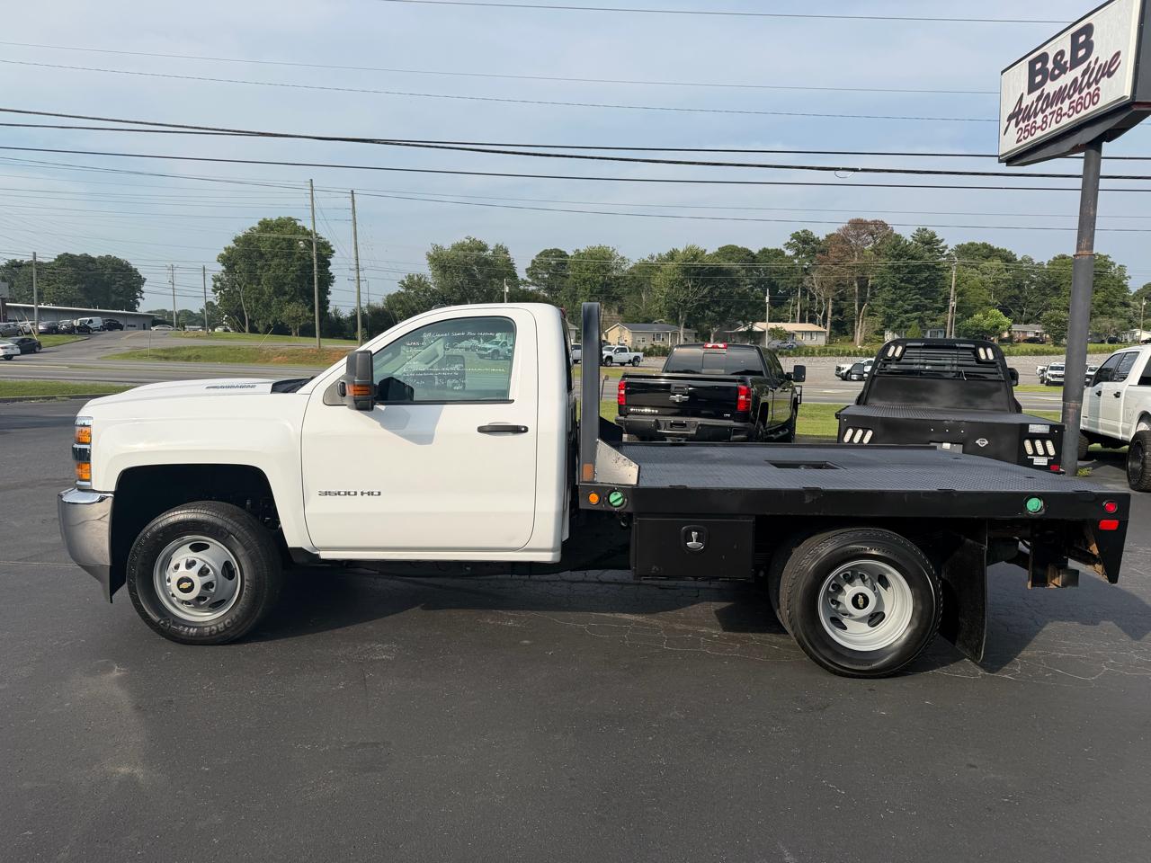 Chevrolet Silverado 3500HD 4WD Reg Cab 137.5" WB, 59.06" CA WT 2018
