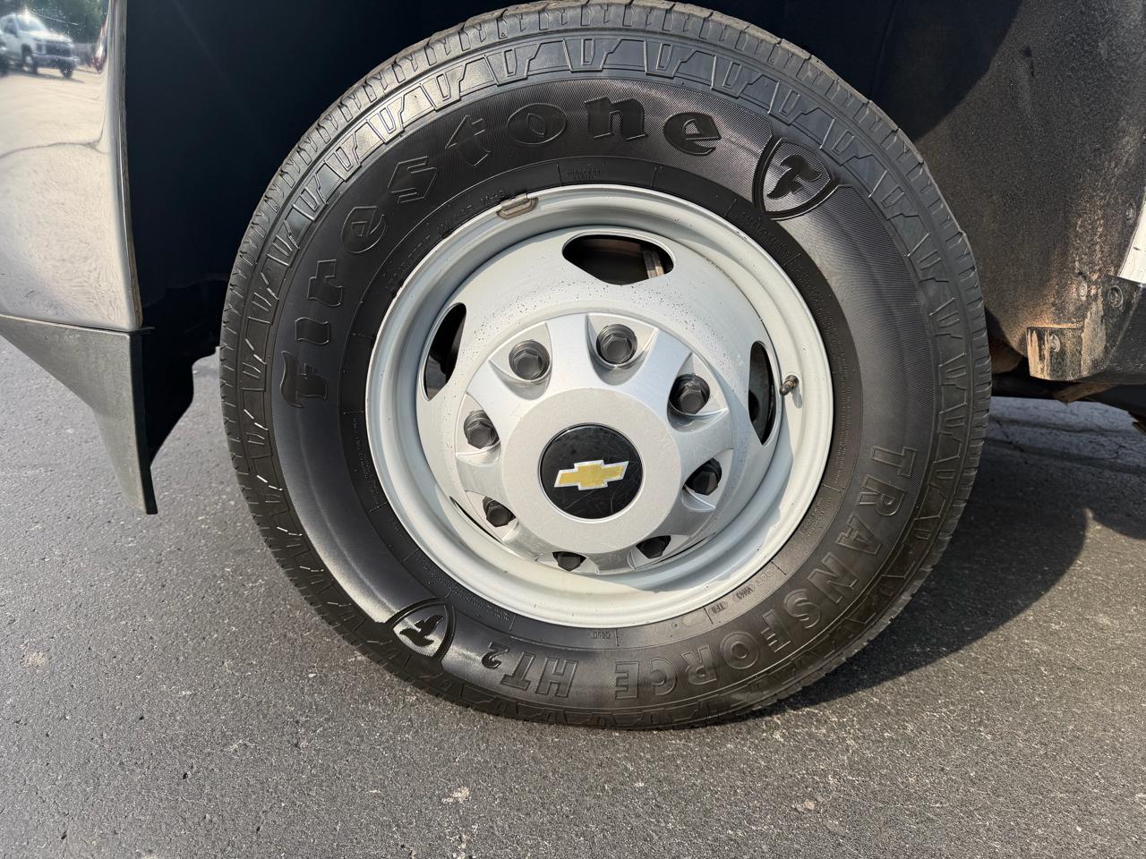 Chevrolet Silverado 3500HD 4WD Reg Cab 137.5" WB, 59.06" CA WT 2018