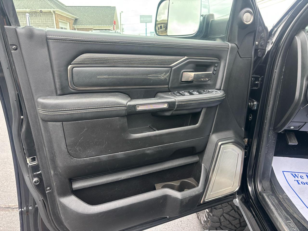 RAM 2500 Limited 4x4 Mega Cab 6'4" Box 2019