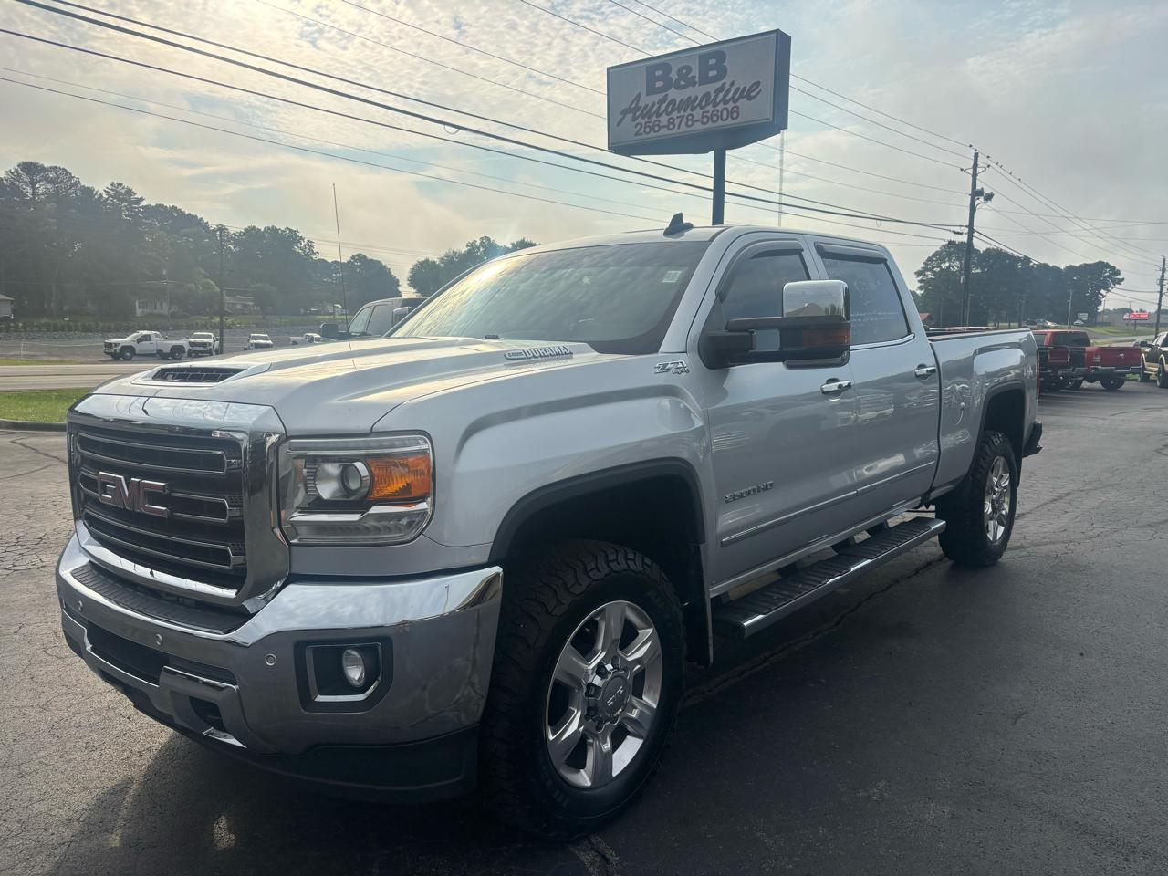GMC Sierra 2500HD 4WD Crew Cab 153.7" SLT 2018
