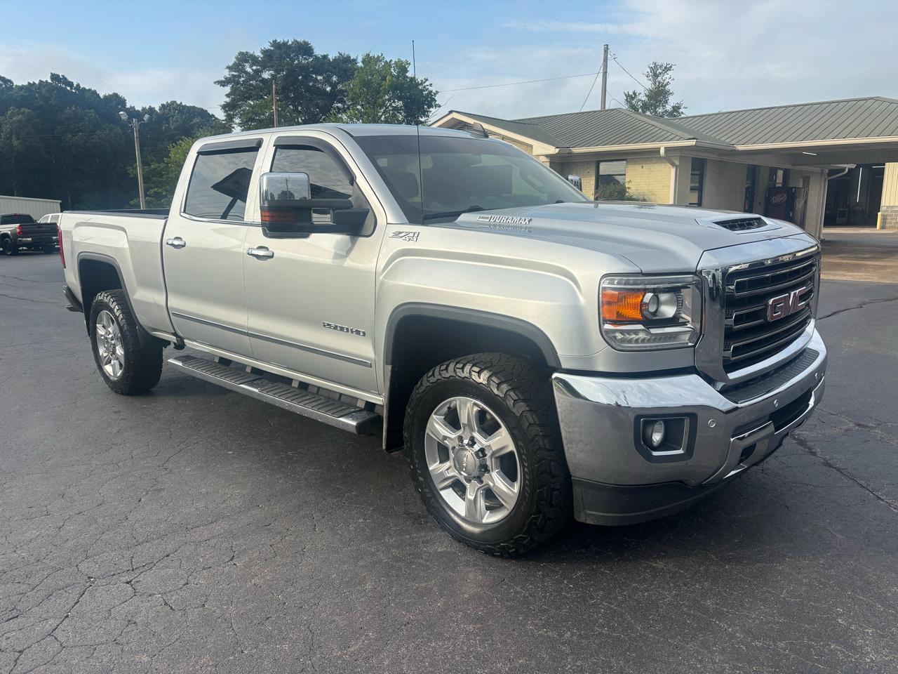 GMC Sierra 2500HD 4WD Crew Cab 153.7" SLT 2018