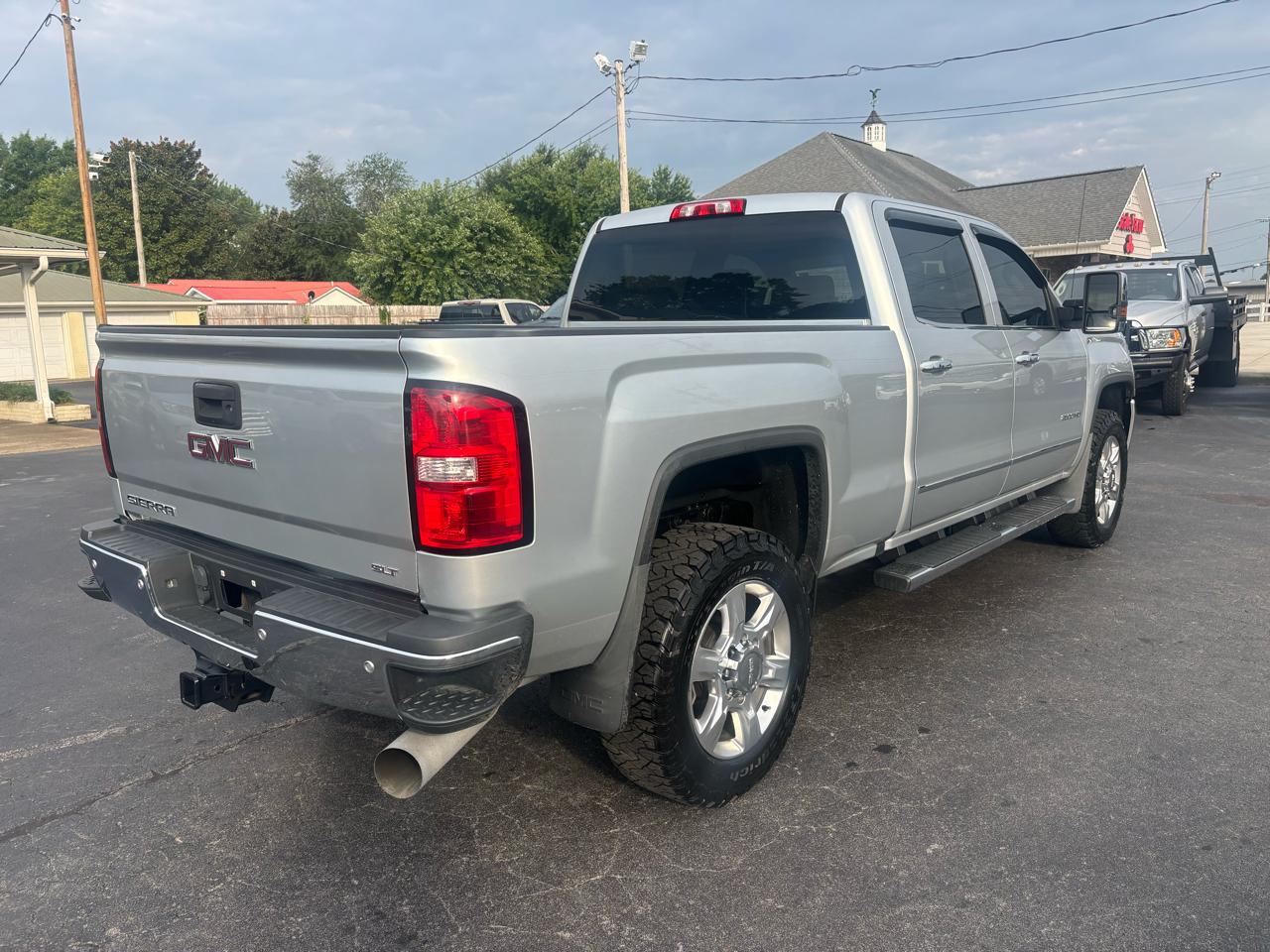 GMC Sierra 2500HD 4WD Crew Cab 153.7" SLT 2018