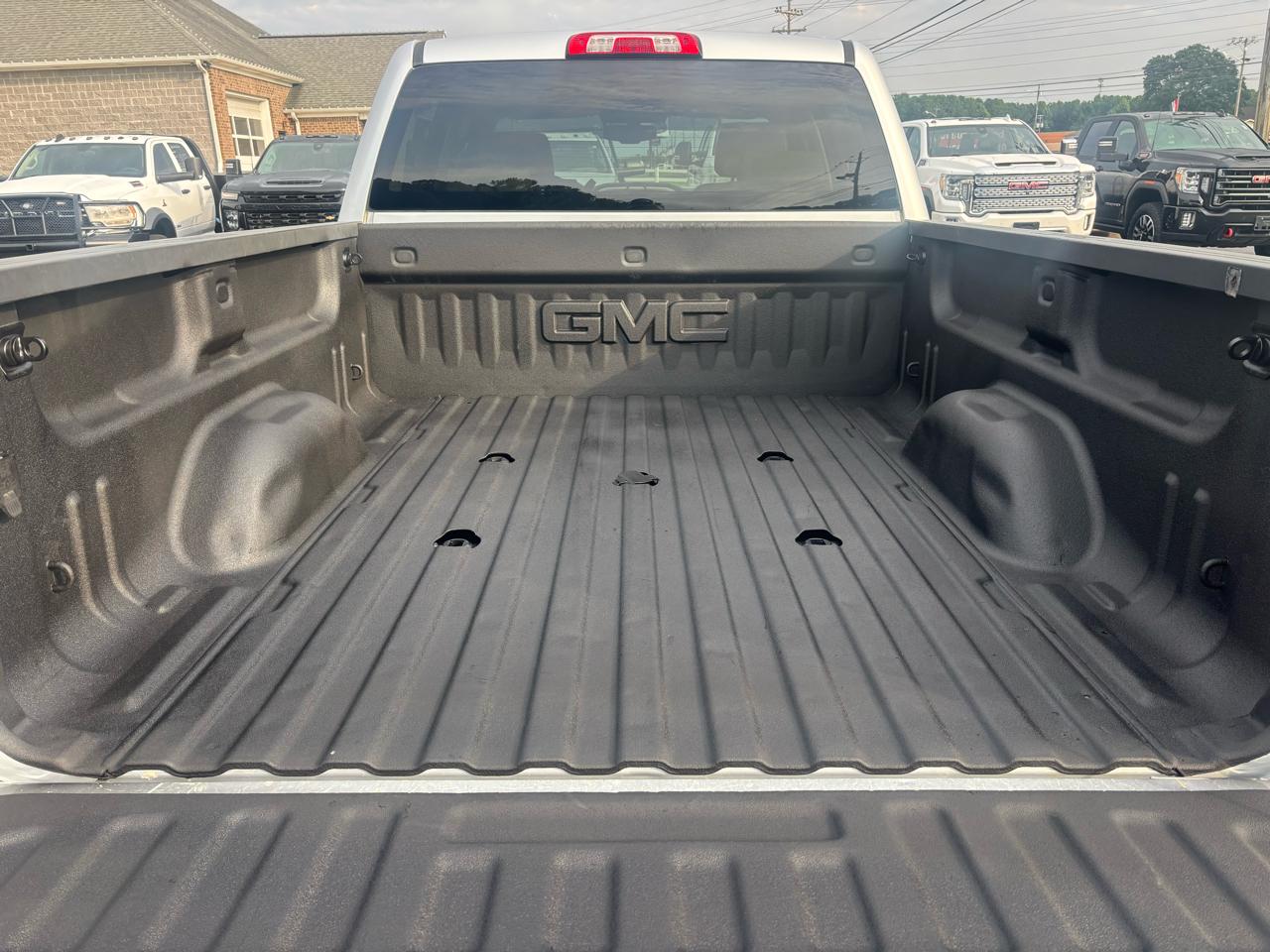 GMC Sierra 2500HD 4WD Crew Cab 153.7" SLT 2018