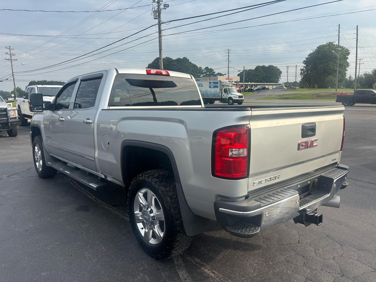 GMC Sierra 2500HD 4WD Crew Cab 153.7" SLT 2018