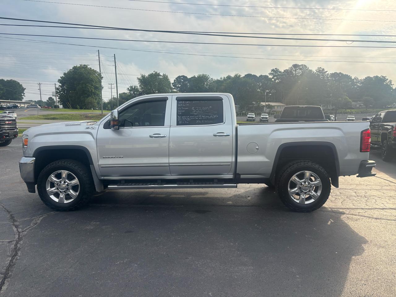 GMC Sierra 2500HD 4WD Crew Cab 153.7" SLT 2018