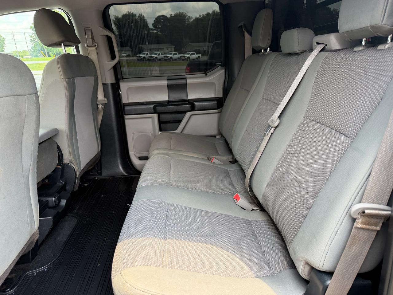 Ford Super Duty F-350 DRW XL 4WD Crew Cab 8' Box 2019
