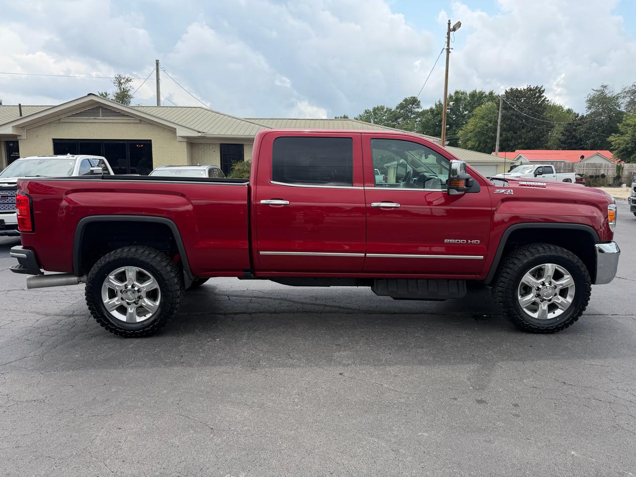 GMC Sierra 2500HD 4WD Crew Cab 153.7" SLT 2018