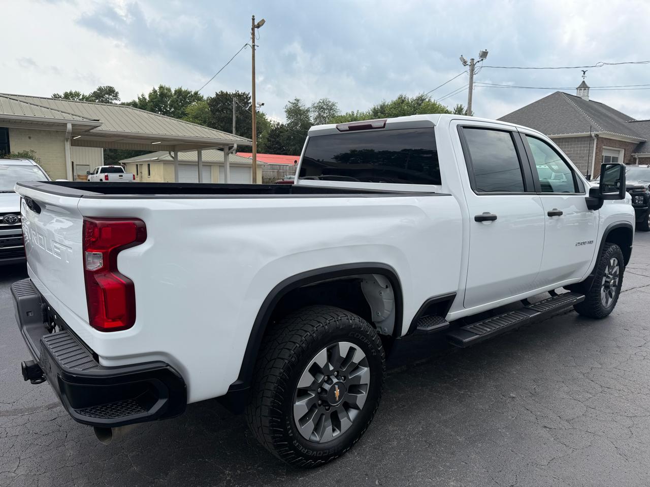 Chevrolet Silverado 2500HD 4WD Crew Cab 159" Custom 2021