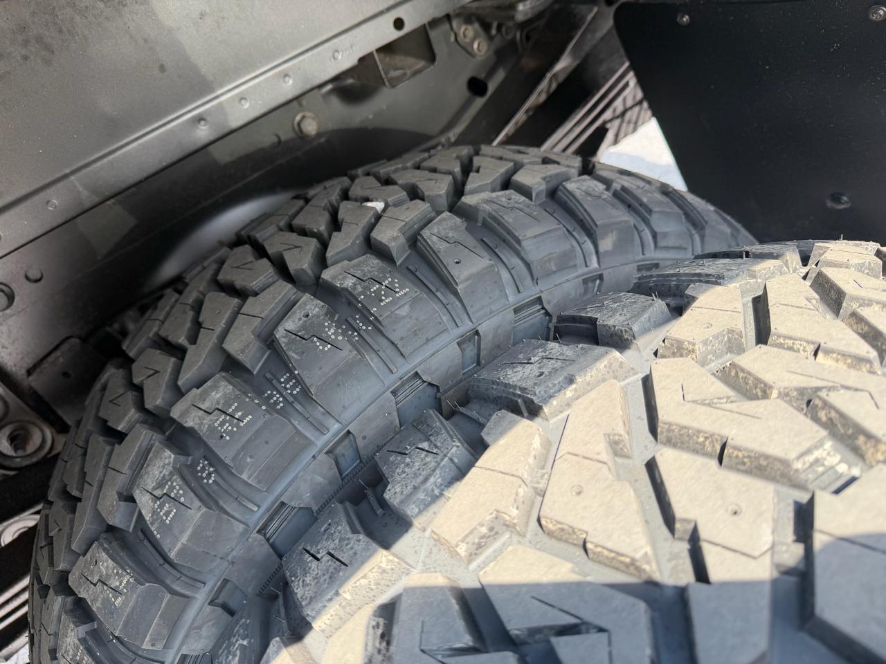 Ford Super Duty F-350 DRW Lariat 4WD Crew Cab 8' Box 2017