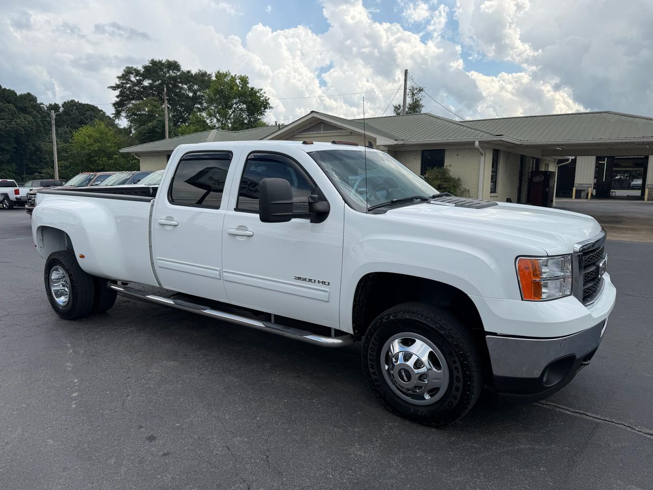 GMC Sierra 3500HD 4WD Crew Cab 167.7" DRW SLT 2011
