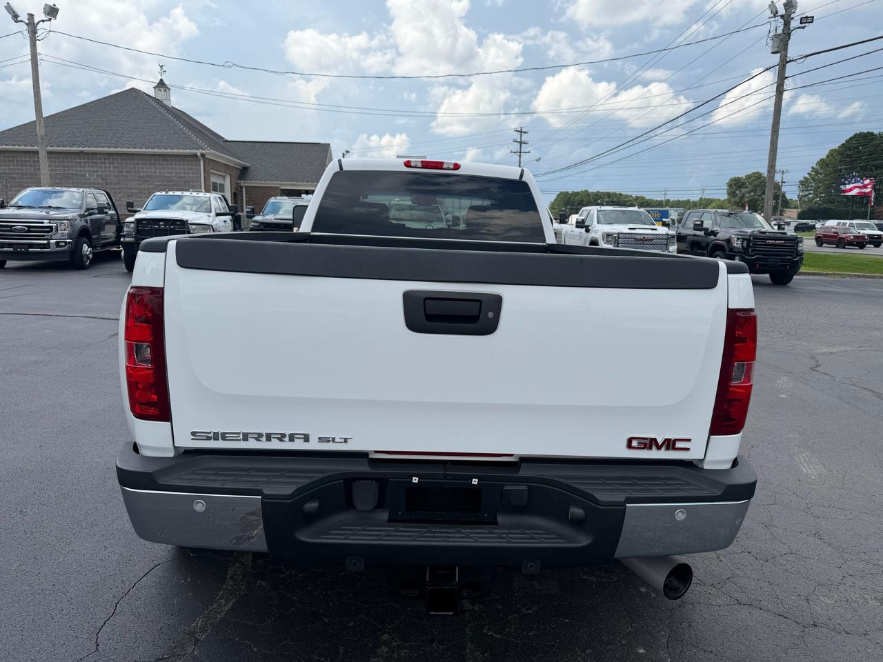 GMC Sierra 3500HD 4WD Crew Cab 167.7" DRW SLT 2011