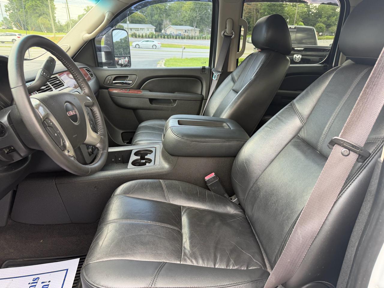 GMC Sierra 3500HD 4WD Crew Cab 167.7" DRW SLT 2011