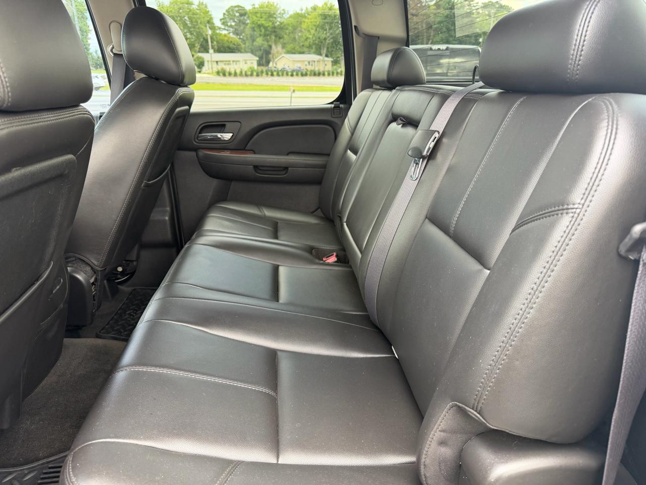 GMC Sierra 3500HD 4WD Crew Cab 167.7" DRW SLT 2011