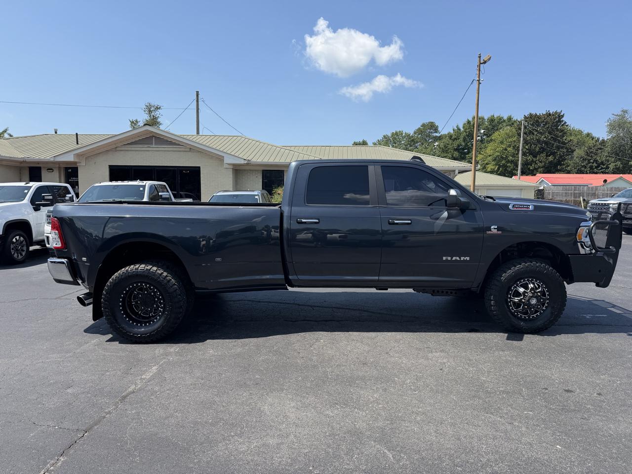 RAM 3500 Big Horn 4x4 Crew Cab 8' Box 2019