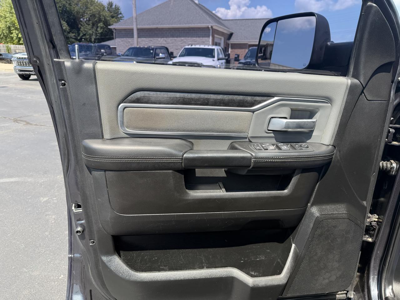 RAM 3500 Big Horn 4x4 Crew Cab 8' Box 2019