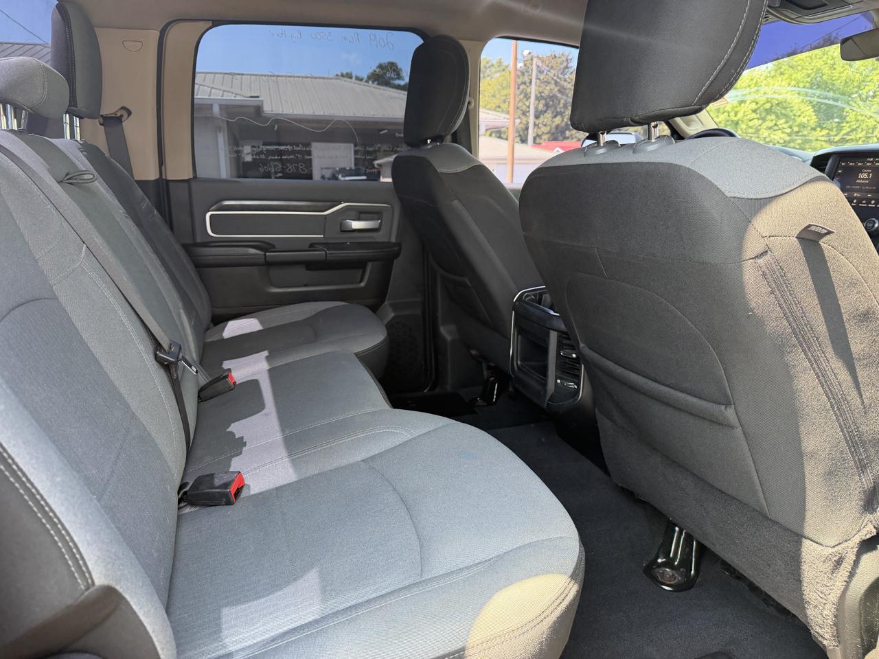 RAM 3500 Big Horn 4x4 Crew Cab 8' Box 2019