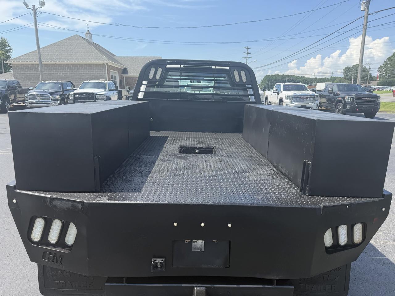 Ford Super Duty F-350 DRW XL 4WD Crew Cab 179" WB 60" CA 2019