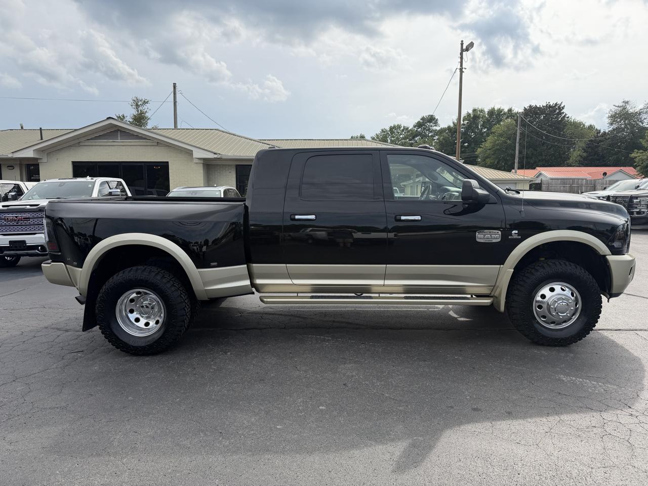 RAM 3500 4WD Mega Cab 160.5" Laramie Longhorn 2012