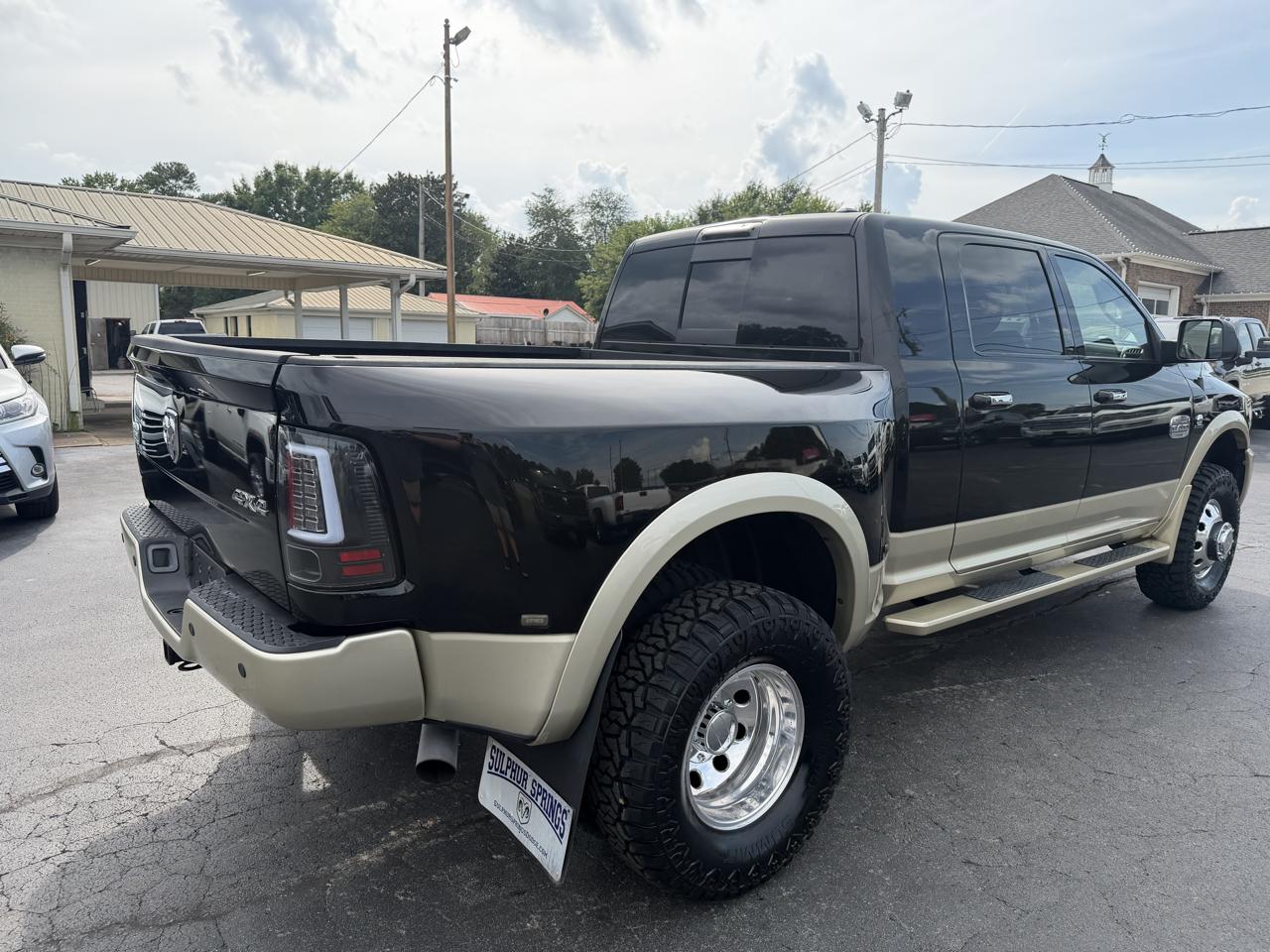 RAM 3500 4WD Mega Cab 160.5" Laramie Longhorn 2012
