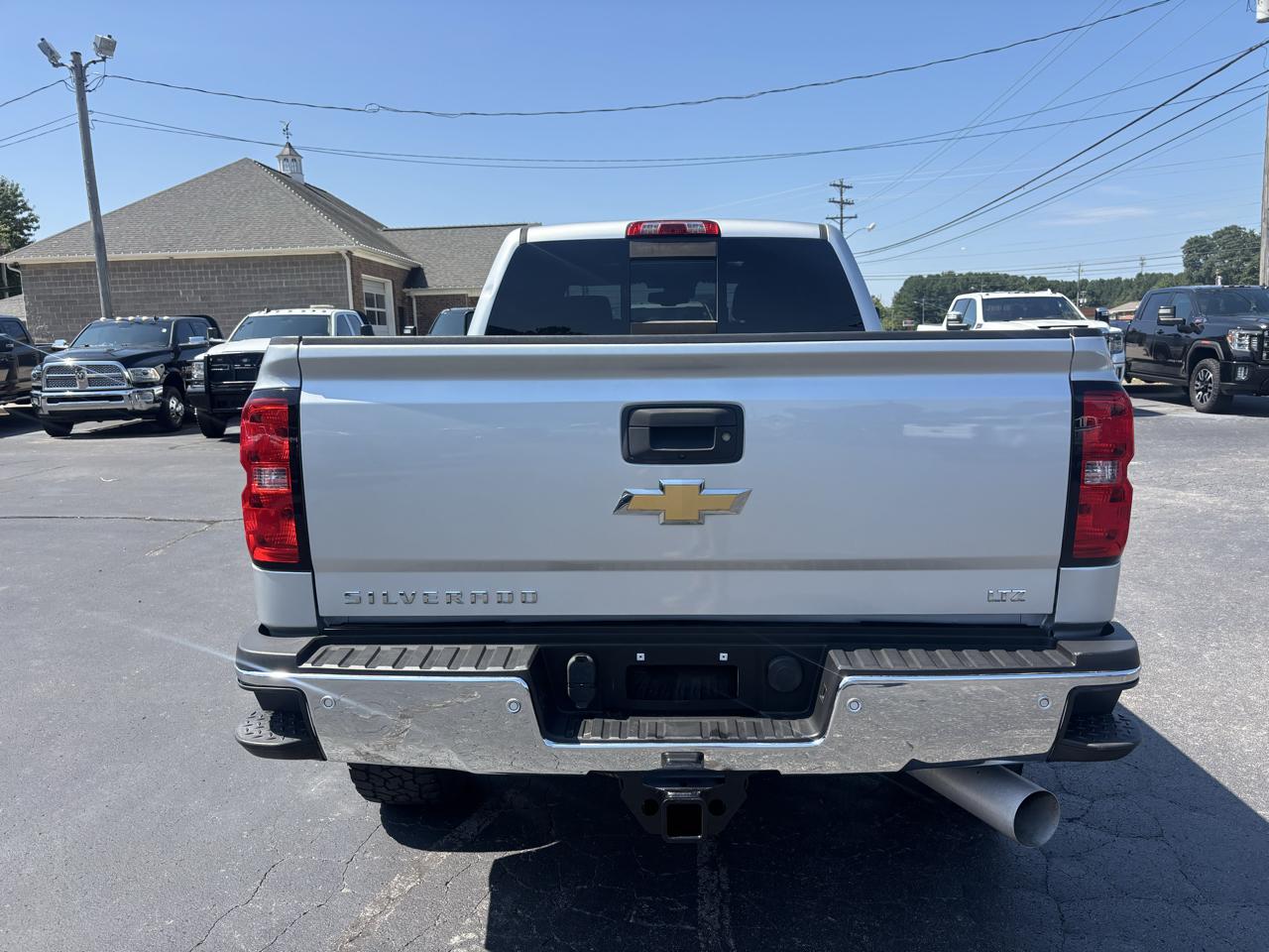Chevrolet Silverado 2500HD 4WD Crew Cab 153.7" LTZ 2017