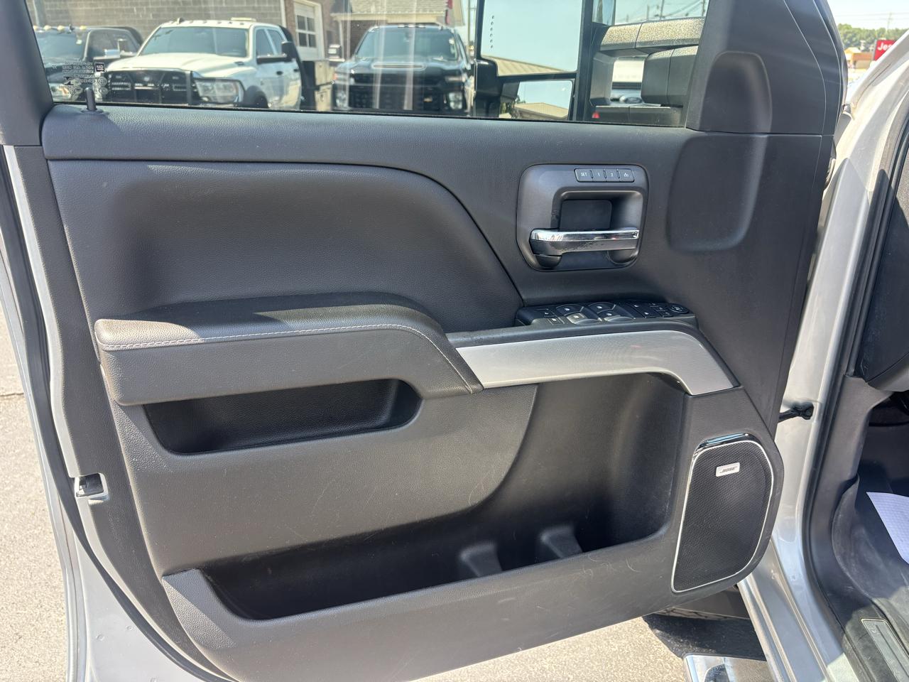 Chevrolet Silverado 2500HD 4WD Crew Cab 153.7" LTZ 2017