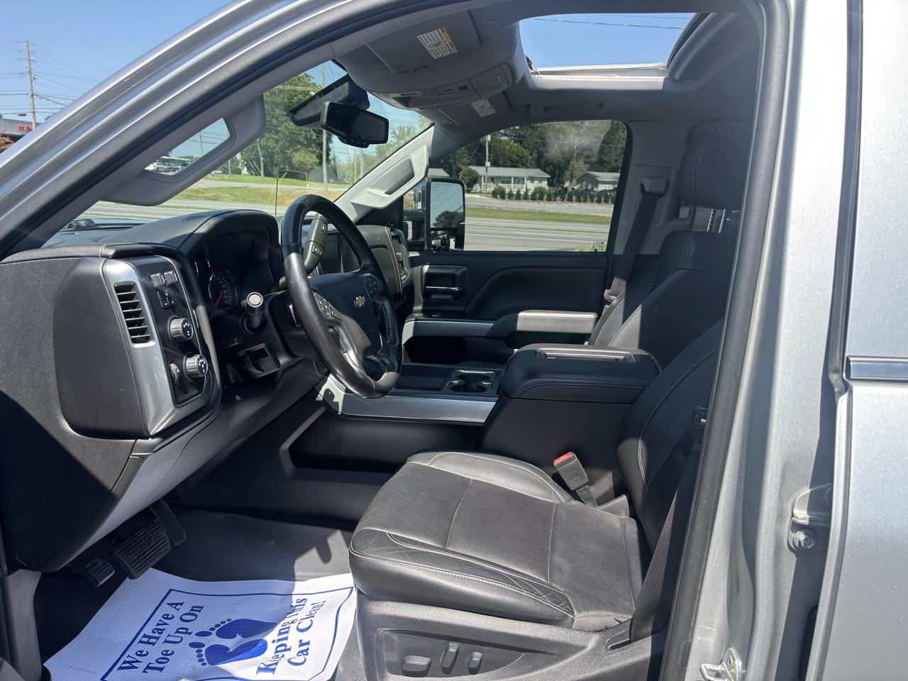 Chevrolet Silverado 2500HD 4WD Crew Cab 153.7" LTZ 2017
