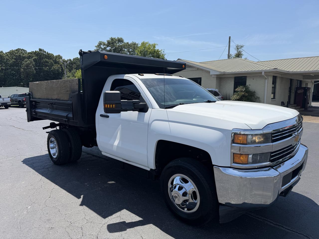 Chevrolet Silverado 3500HD Built After Aug 14 4WD Reg Cab 137.5" WB, 59.06" CA WT 2015