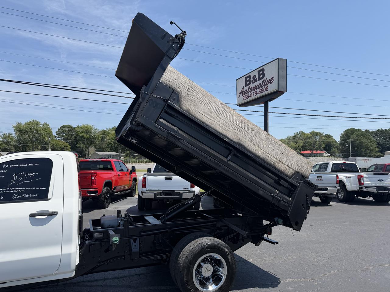Chevrolet Silverado 3500HD Built After Aug 14 4WD Reg Cab 137.5" WB, 59.06" CA WT 2015