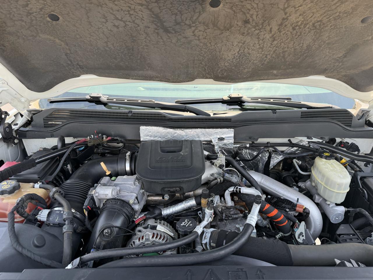 Chevrolet Silverado 3500HD Built After Aug 14 4WD Reg Cab 137.5" WB, 59.06" CA WT 2015