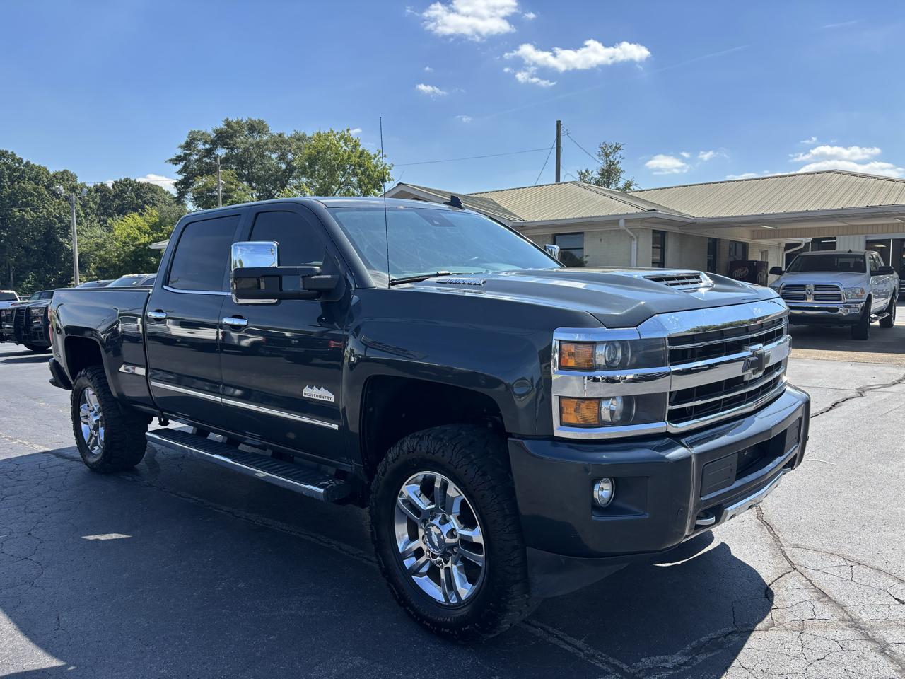 Chevrolet Silverado 2500HD 4WD Crew Cab 153.7" High Country 2019