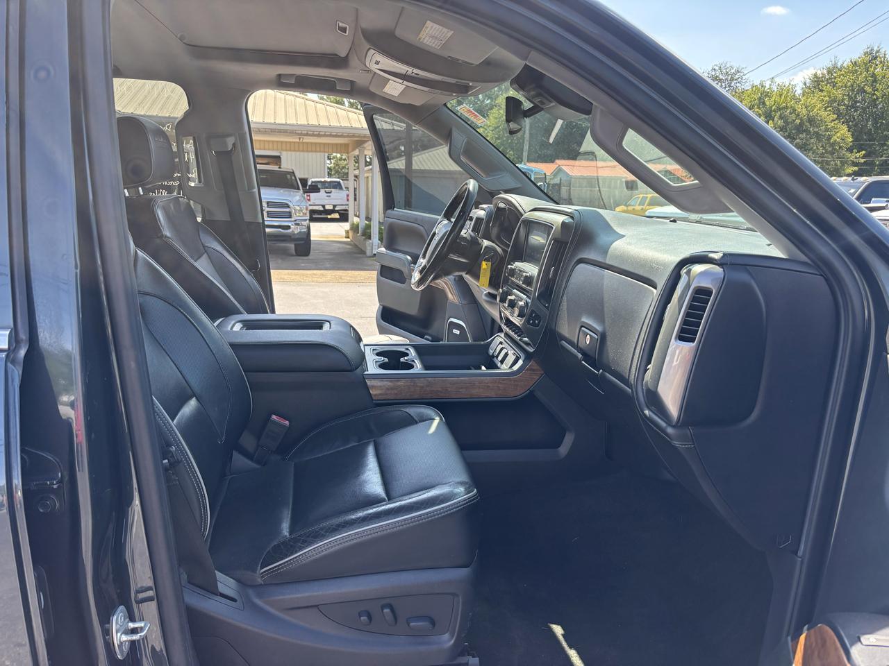 Chevrolet Silverado 2500HD 4WD Crew Cab 153.7" High Country 2019