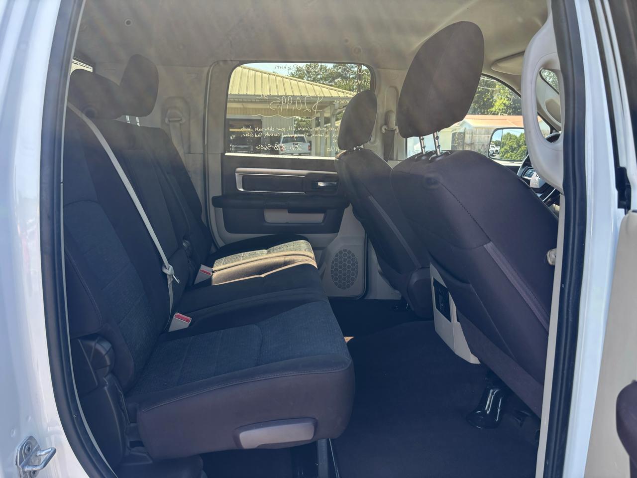RAM 2500 4WD Mega Cab 160.5" Big Horn 2016