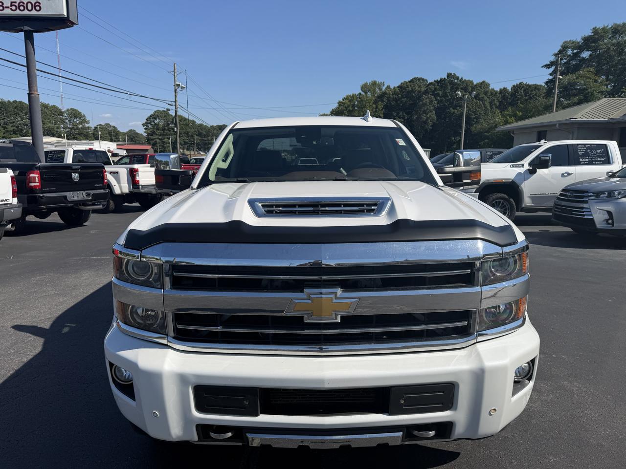 Chevrolet Silverado 2500HD 4WD Crew Cab 153.7" High Country 2019