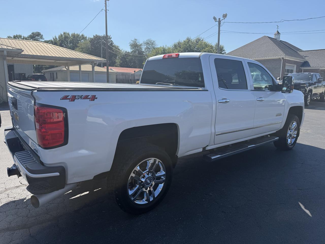Chevrolet Silverado 2500HD 4WD Crew Cab 153.7" High Country 2019