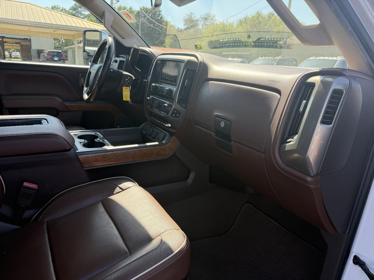 Chevrolet Silverado 2500HD 4WD Crew Cab 153.7" High Country 2019