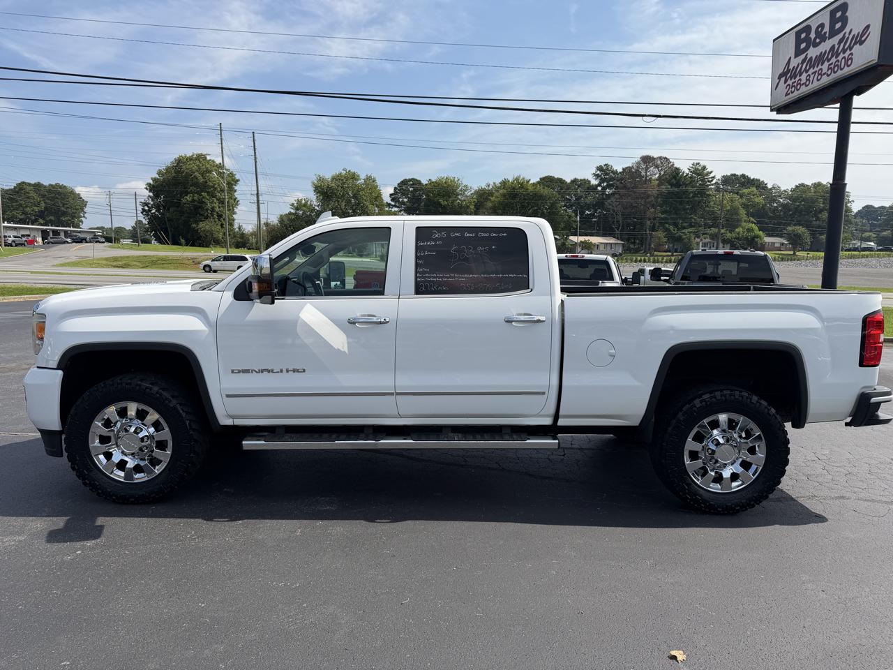 GMC Sierra 2500HD available WiFi 4WD Crew Cab 153.7" Denali 2015