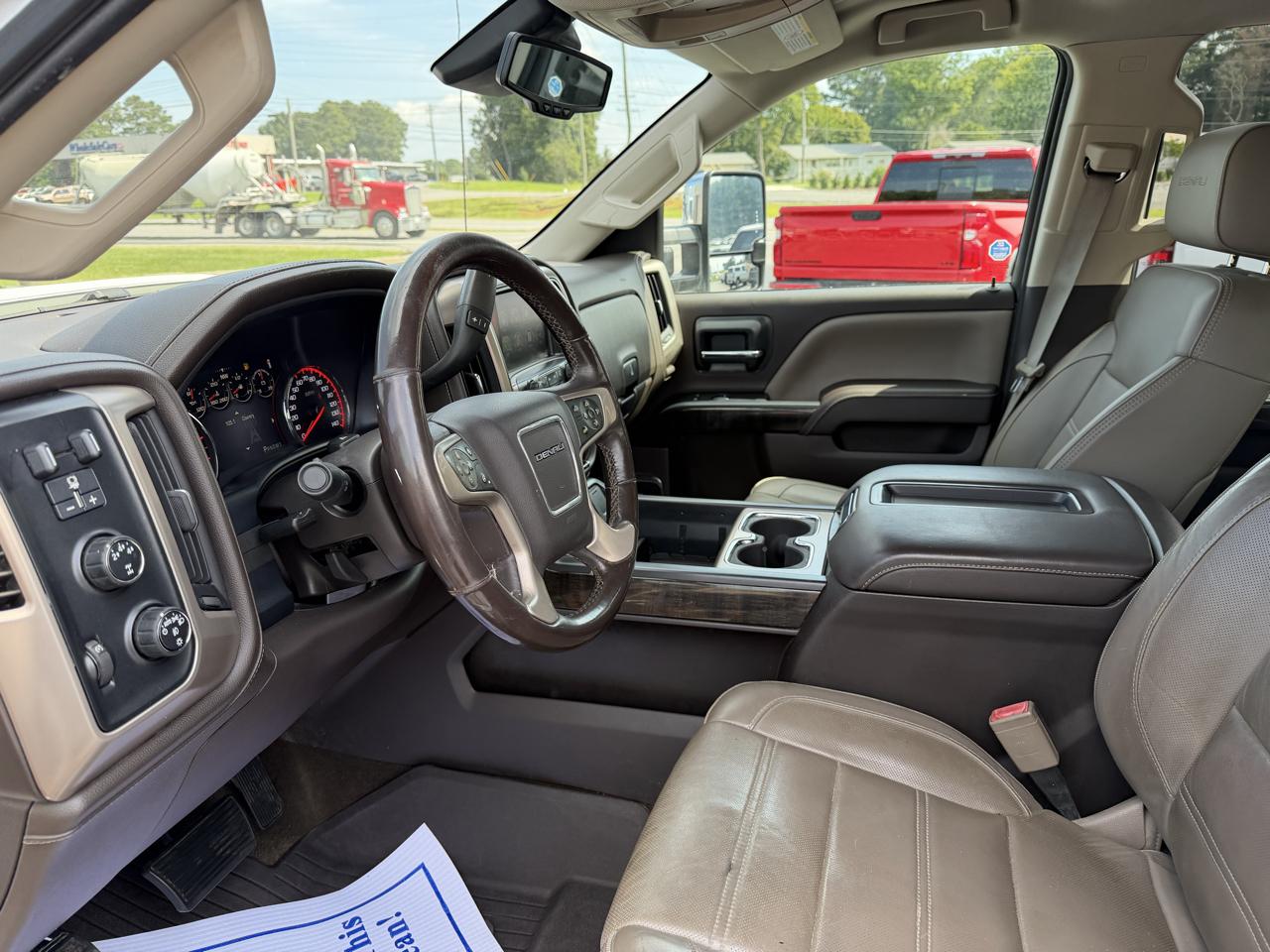 GMC Sierra 2500HD available WiFi 4WD Crew Cab 153.7" Denali 2015